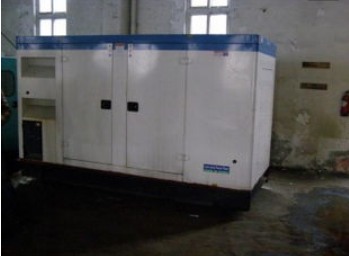 河南康明斯150kw大型柴油二手发电机组