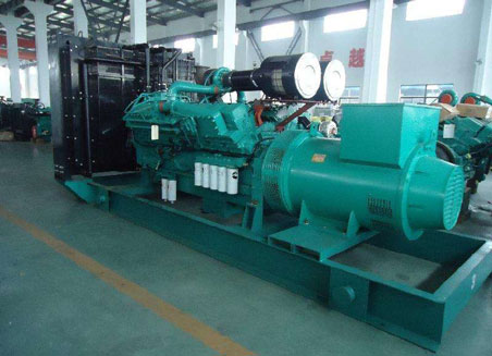 河南800kw康明斯柴油发电机组